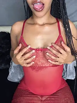Hot Mess18 online show from May 4, 2026, 7:06 pm