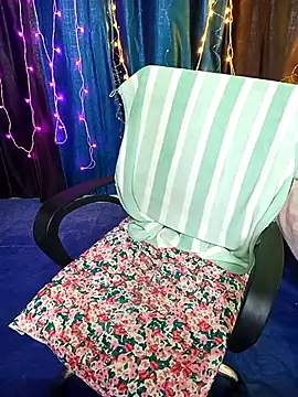 alinaarora online show from April 16, 2026, 9:39 pm