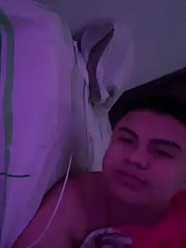 Snapshot of andresmahecha777 chatting on February 18, 2026, 7:28 am andresmahecha777 online show from February 18, 2026, 7:28 am