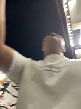 Snapshot of andresmahecha777 chatting on February 14, 2026, 12:11 am andresmahecha777 online show from February 14, 2026, 12:11 am