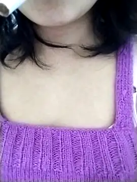  cameltoe online show from February 13, 2026, 4:40 pm