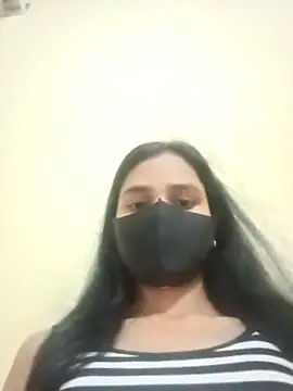 Snapshot of Mahira-- chatting on March 31, 2026, 11:01 am Mahira-- online show from March 31, 2026, 11:01 am