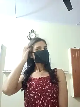 Snapshot of Mahira-- chatting on February 19, 2026, 4:09 am Mahira-- online show from February 19, 2026, 4:09 am