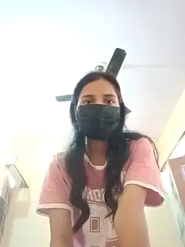 Snapshot of Mahira-- chatting on February 15, 2026, 7:20 am Mahira-- online show from February 15, 2026, 7:20 am