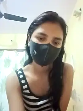 Snapshot of Mahira-- chatting on February 24, 2026, 4:57 am Mahira-- online show from February 24, 2026, 4:57 am