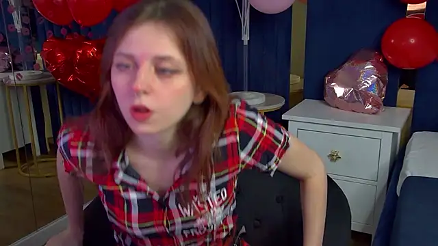 FreyaVey online show from February 18, 2026, 5:27 am