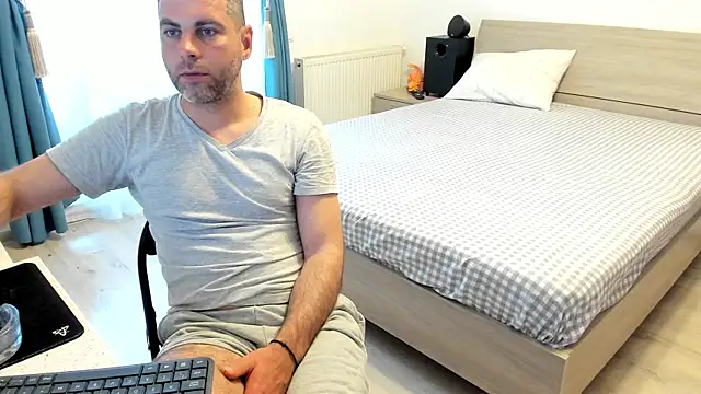 rickysun online show from March 31, 2026, 7:32 am