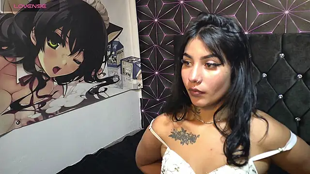 Snapshot of connieehotks chatting on March 4, 2026, 1:19 pm connieehotks online show from March 4, 2026, 1:19 pm