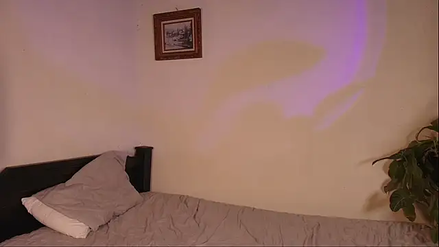 slowburnmystic online show from April 11, 2026, 4:09 am