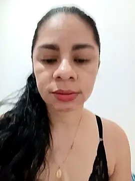 luna pinky online show from February 6, 2026, 3:41 pm