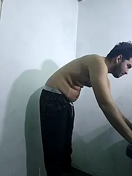 Snapshot of AlexCal7 chatting on February 25, 2026, 6:13 am AlexCal7 online show from February 25, 2026, 6:13 am