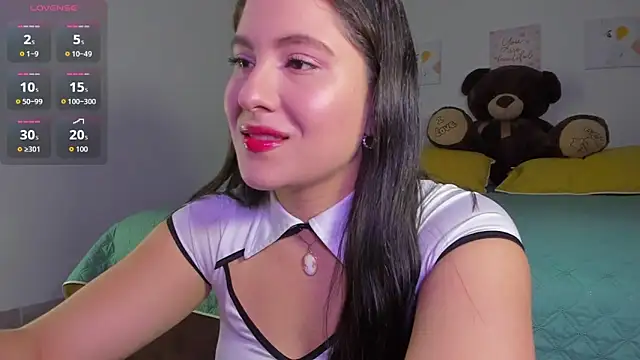 Alessandra 01 online show from February 3, 2026, 11:04 am