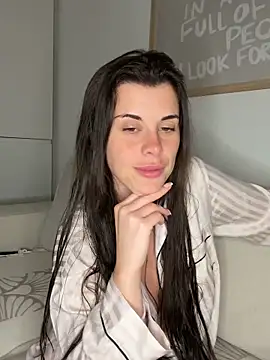 houseofnova online show from February 25, 2026, 8:41 pm