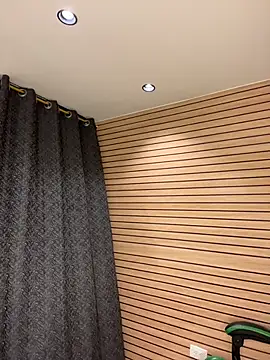 TheBatMansion online show from March 31, 2026, 4:03 am