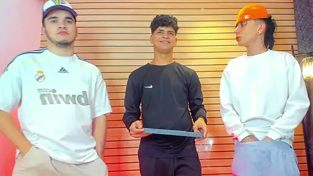 TheBatMansion online show from April 9, 2026, 6:15 am