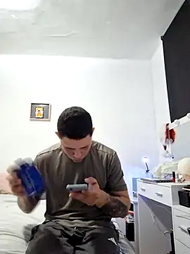 Snapshot of Zarc_Jhonson chatting on January 27, 2025, 12:05 pm Zarc Jhonson online show from January 27, 2025, 12:05 pm