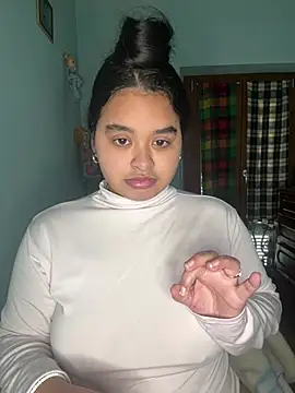 Aloyenita online show from February 21, 2026, 12:29 pm