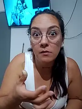 kuramaqueen online show from February 27, 2026, 6:24 am