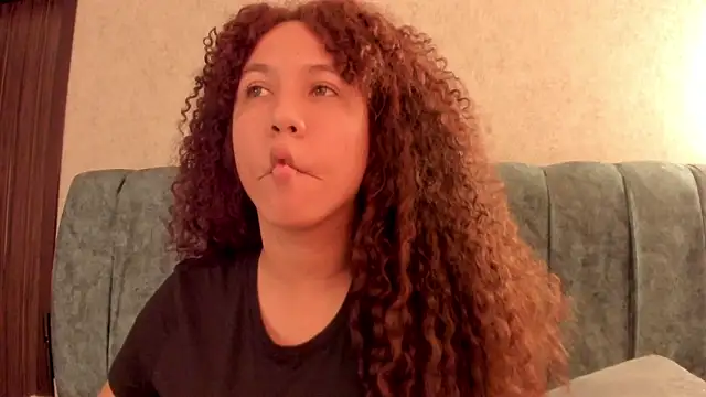 Aleera Walton online show from April 11, 2026, 9:18 pm