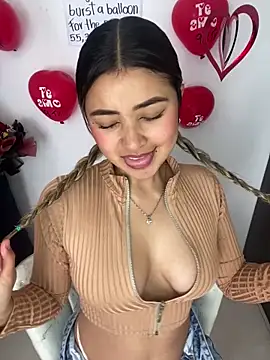 sweetlove- online show from February 18, 2026, 3:08 pm