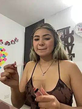 sweetlove- online show from March 21, 2026, 12:45 am