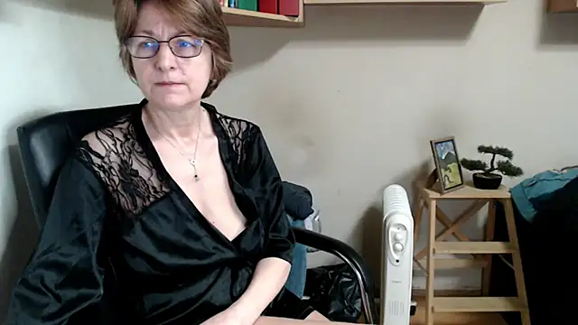 katemodel online show from March 12, 2026, 7:12 am