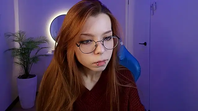 Snapshot of PinkAn8el chatting on February 10, 2026, 2:32 am PinkAn8el online show from February 10, 2026, 2:32 am