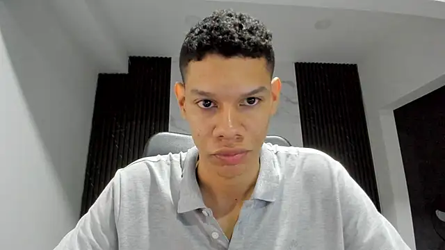 Snapshot of milo_cruz_ chatting on April 18, 2026, 2:58 am milo cruz online show from April 18, 2026, 2:58 am