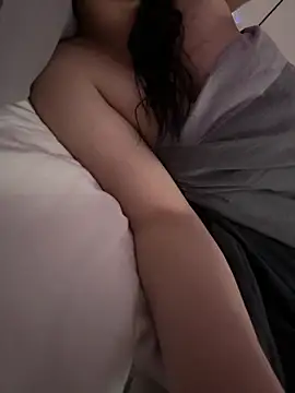 Sara0202 online show from April 28, 2026, 10:03 pm