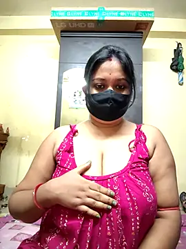 Curvy Trisha online show from July 5, 2026, 7:54 pm