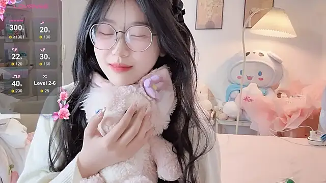 Luminous4173 online show from February 21, 2026, 8:05 am