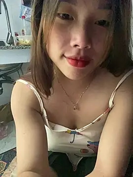 Emxinhka1 online show from July 16, 2026, 3:42 pm