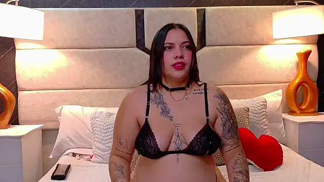 AuroraRosee online show from February 10, 2026, 11:53 am