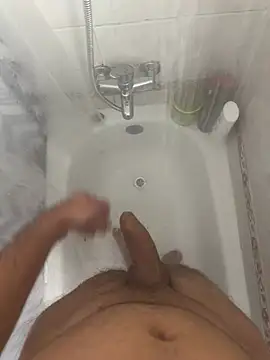 cristianxx18 online show from June 10, 2026, 4:19 pm