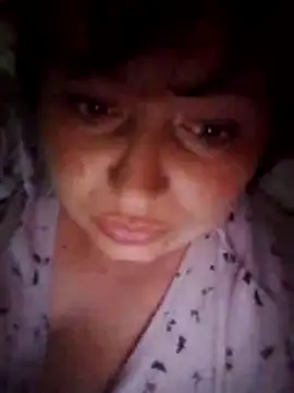 sara222619 online show from April 15, 2026, 7:58 pm