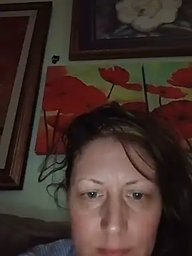 juicyjuggs13 online show from July 25, 2026, 12:44 pm