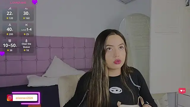 arycooper  online show from April 2, 2026, 12:01 pm