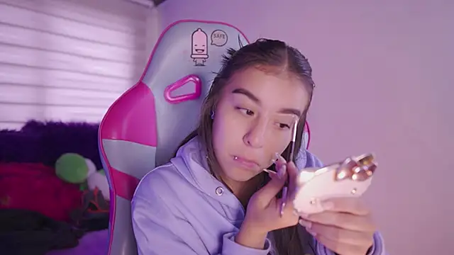 Snapshot of mavi_boo chatting on February 16, 2026, 9:13 pm mavi boo online show from February 16, 2026, 9:13 pm