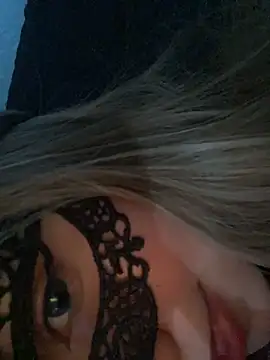 Snapshot of Karenhot11 chatting on February 27, 2026, 10:31 pm Karenhot11 online show from February 27, 2026, 10:31 pm