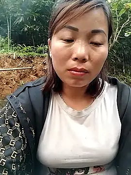 Ella-aa online show from March 29, 2026, 9:55 am