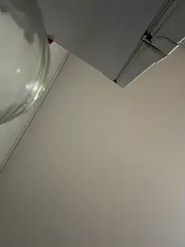 MiaTee online show from March 13, 2026, 2:38 am