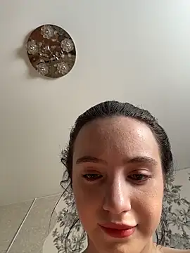 MiaTee online show from March 2, 2026, 5:08 am