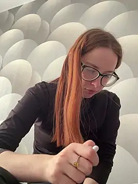 Snapshot of MalliSun chatting on February 11, 2026, 8:36 am MalliSun online show from February 11, 2026, 8:36 am