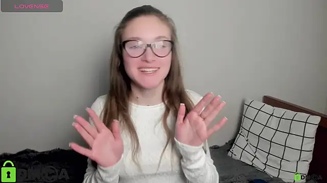 Elina X online show from May 11, 2026, 2:45 pm