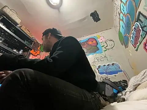 Snapshot of gothboiplzty chatting on February 21, 2026, 9:06 pm gothboiplzty online show from February 21, 2026, 9:06 pm