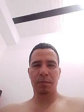 Snapshot of Mrpassion3 chatting on February 7, 2026, 1:52 pm Mrpassion3 online show from February 7, 2026, 1:52 pm