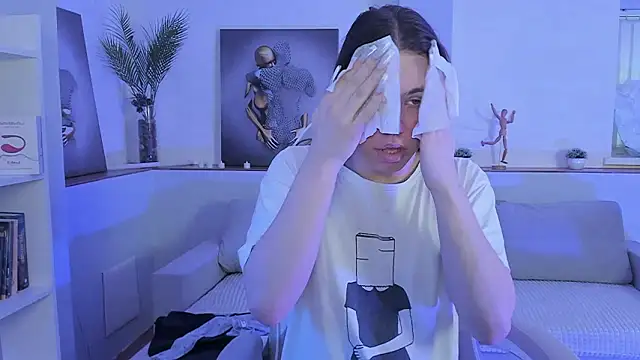 Madison dolly online show from March 1, 2026, 2:11 am