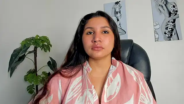 Victoria Rosee online show from February 5, 2026, 12:45 pm