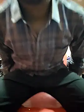 Snapshot of Darkintrovert chatting on February 13, 2026, 10:26 am Darkintrovert online show from February 13, 2026, 10:26 am