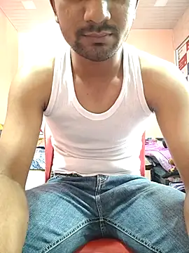 Darkintrovert online show from April 14, 2026, 8:08 am